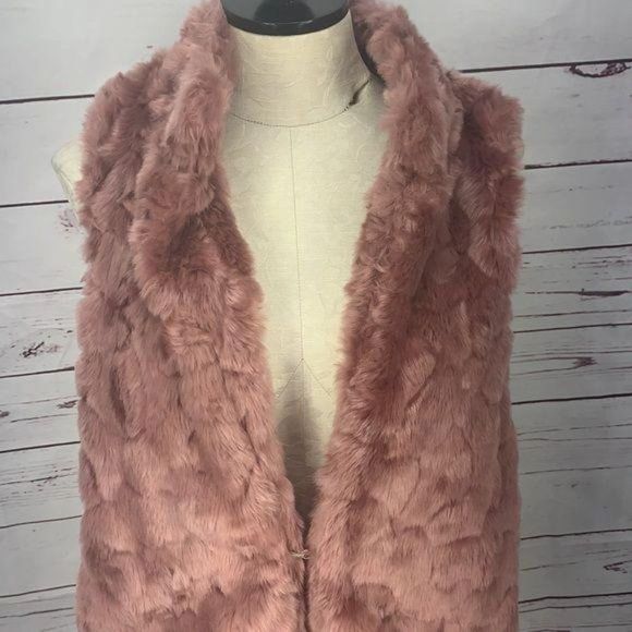Love Tree Woman's Rose Pink Faux Fur Vest Jacket Size Large - Picture 9 of 9